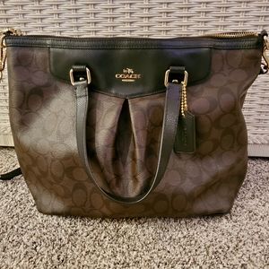 Coach Signature Pleate Tote